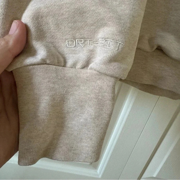 Nike Nike Standard Issue Men's Dri-FIT Pullover Basketball Hoodie size Medium - Picture 8 of 14